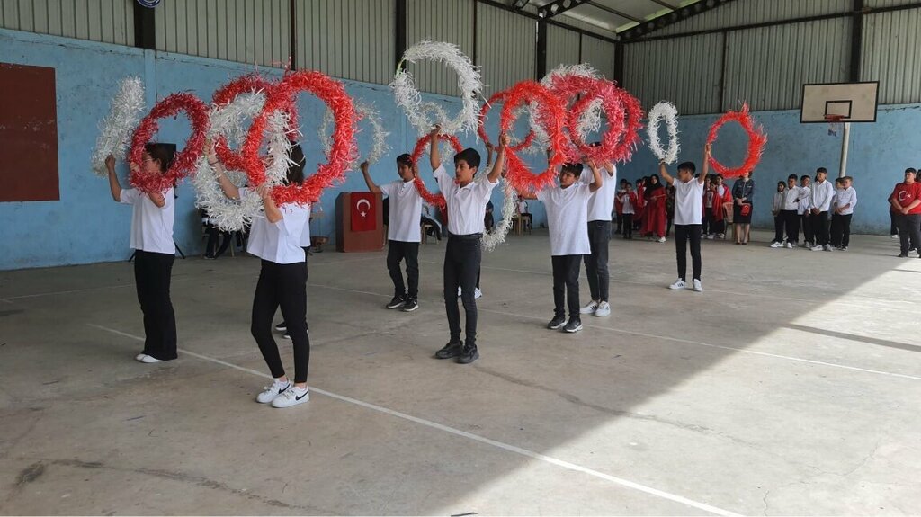 School Mecidiye Martyrs Middle School, Bigadic, photo