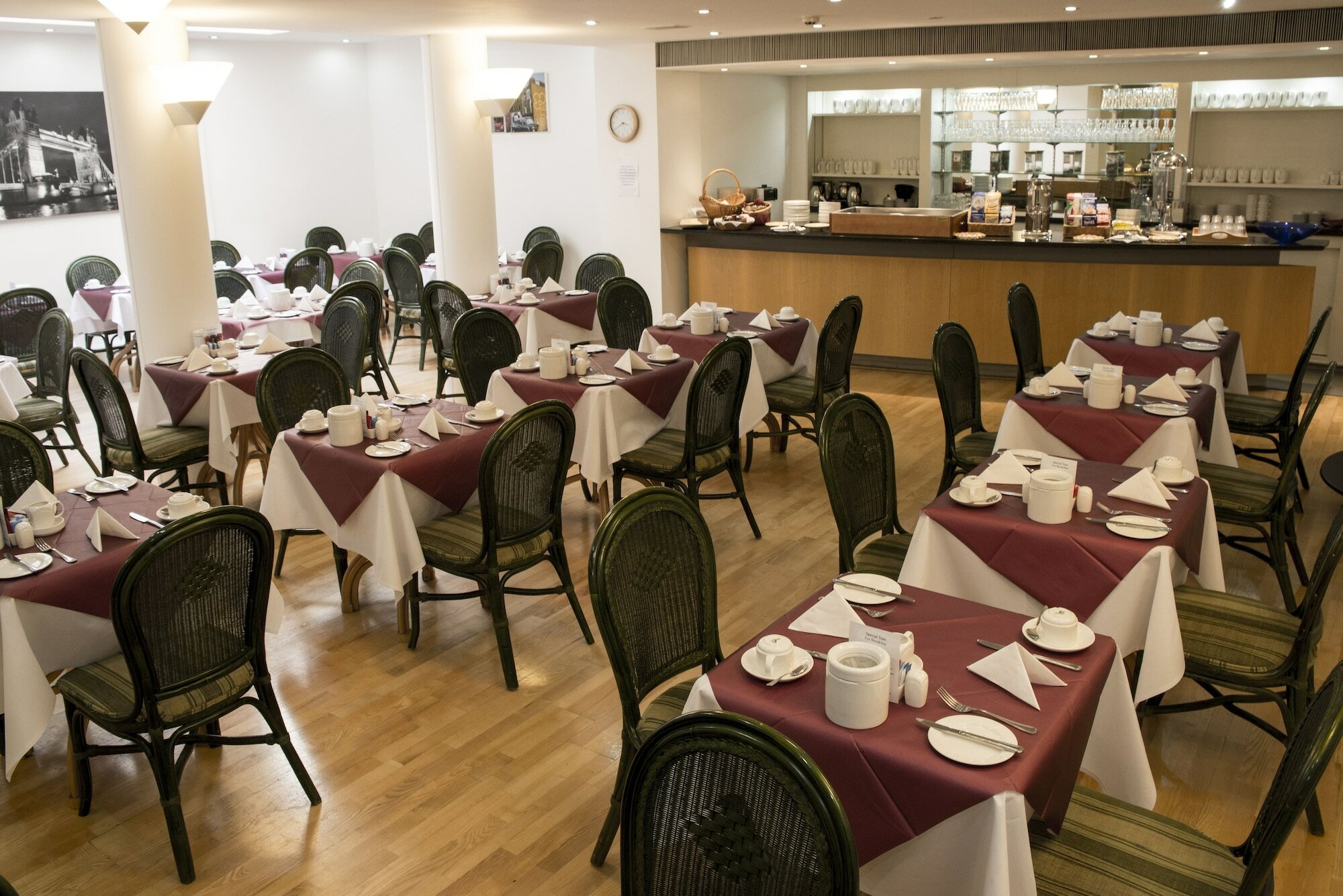 Фото The Darlington Hyde Park