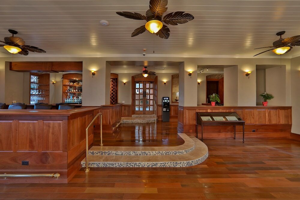 Фото Company House Hotel