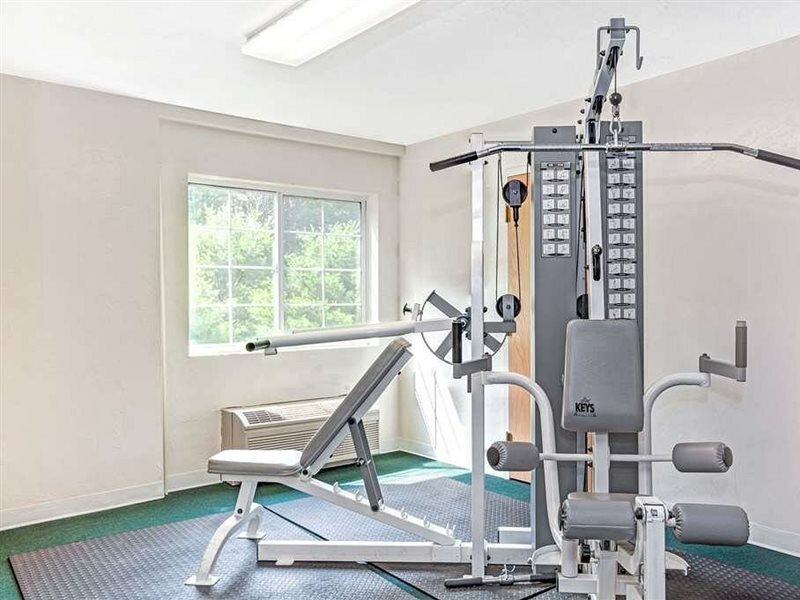 Фото Days Inn by Wyndham Sturbridge