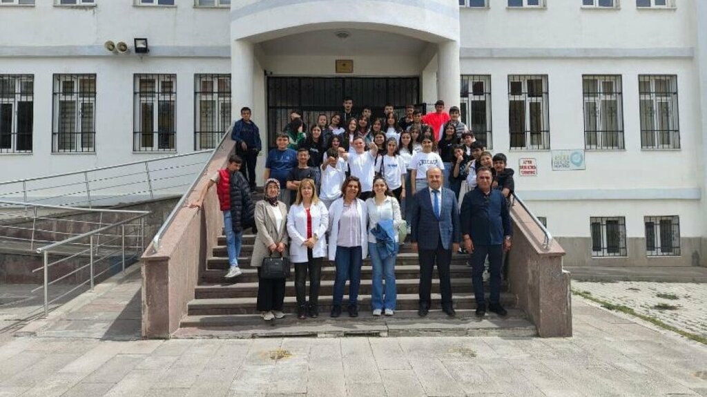 Educational center Bor Saglik Meslek Lisesi, Bor, photo