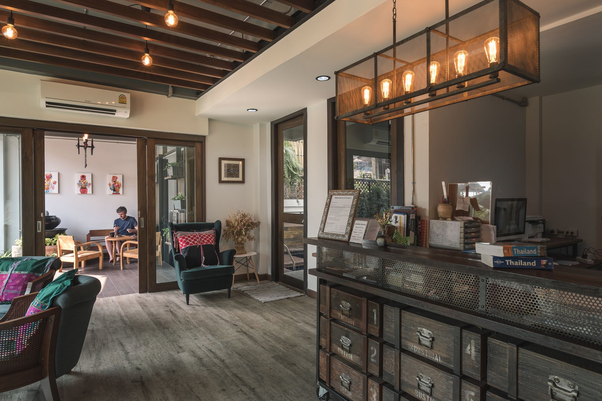 Фото 33 Poshtel - Adults Only