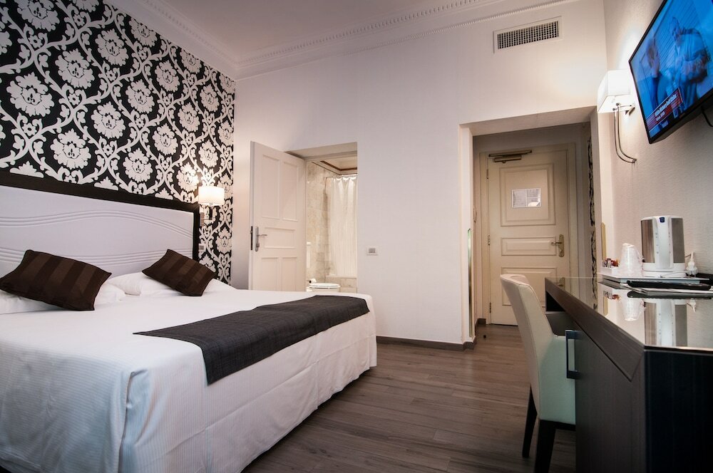 Фото Hotel Alexandra