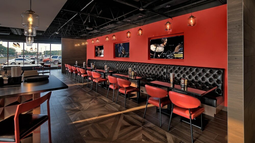 Фото Holiday Inn Chicago – Midway Airport S, an Ihg hotel