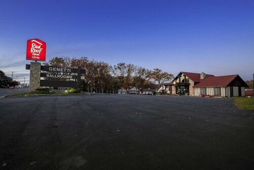 Гостиница Red Roof Inn & Suites Hazleton