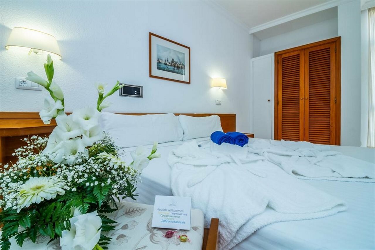 Фото Hovima Suites Costa Adeje