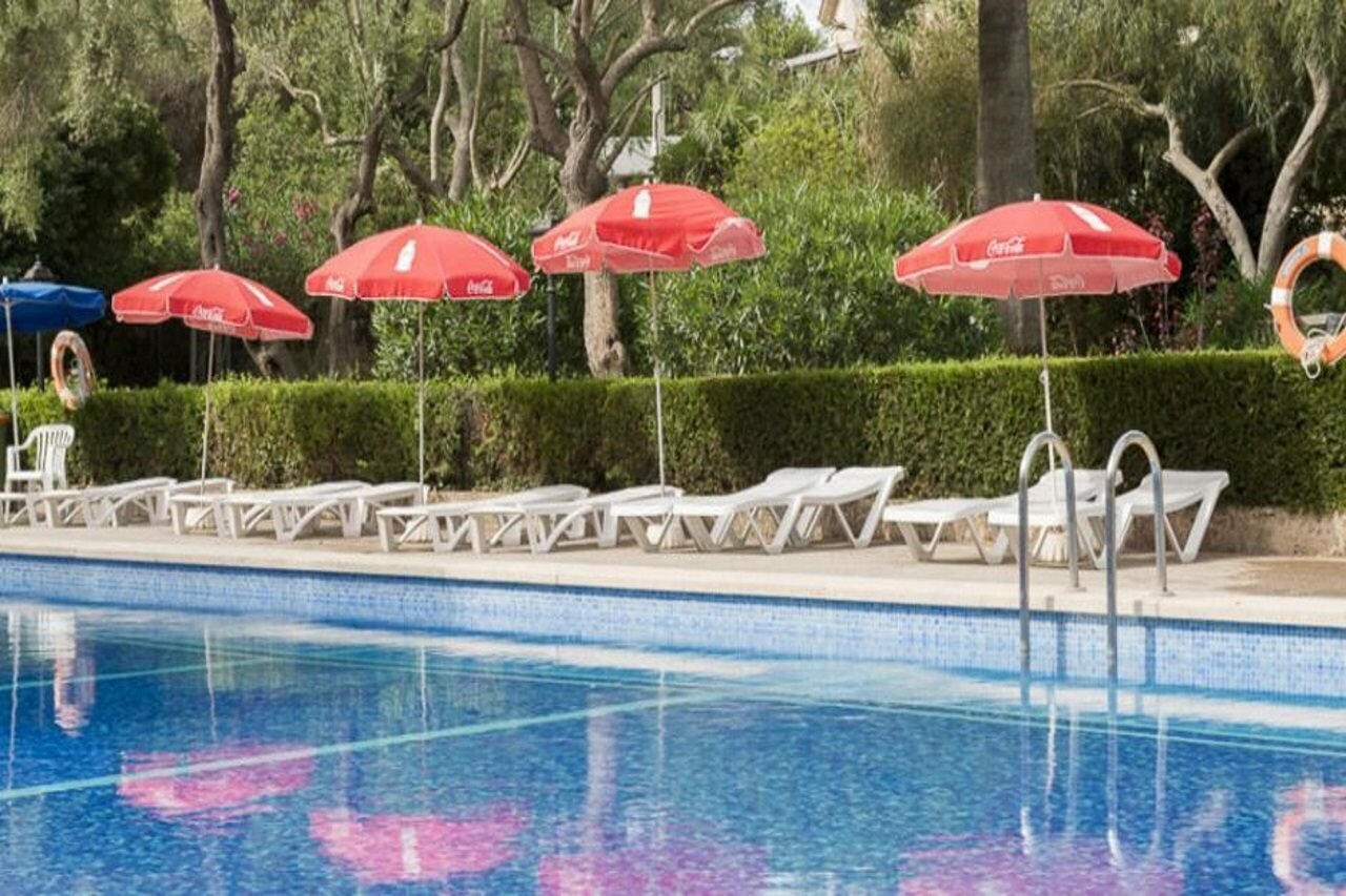 Фото отеля 2