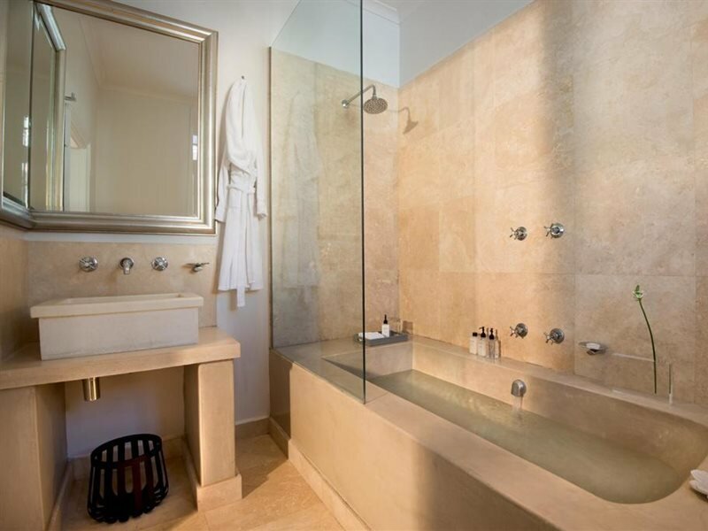 Фото Cape Cadogan Boutique Hotel