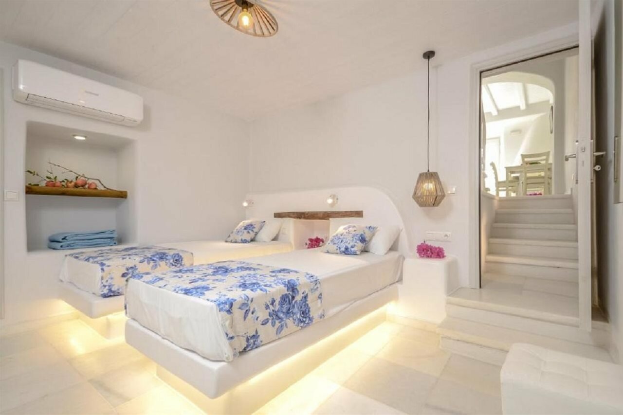 Фото Naxian Queen Luxury Villas & Suites