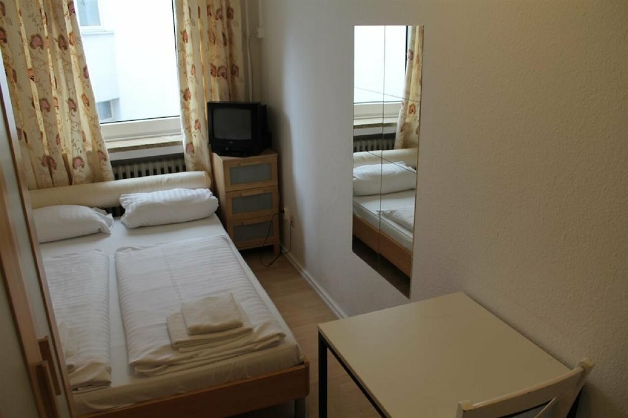 Фото отеля 3