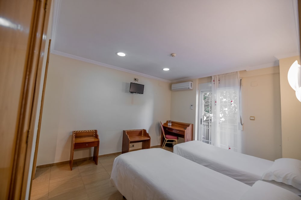 Фото Hotel Monasterio Granada - Adults Only