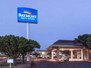 Гостиница Baymont by Wyndham Amarillo East