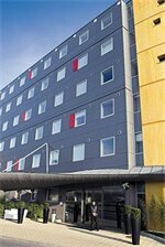 Hotel Standing Hôtel Suites by Actisource, , foto