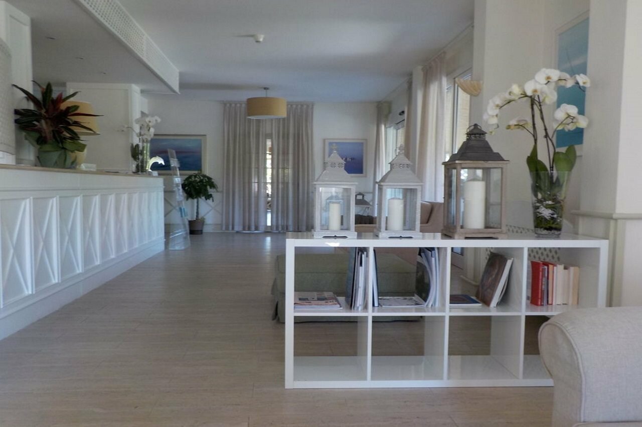 Фото Hotel Bijou