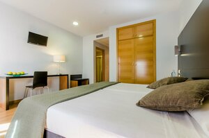 Гостиница Hotel Yit Casablanca
