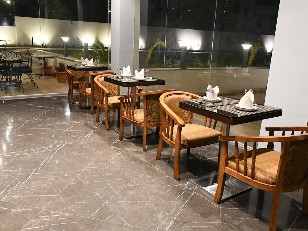 Фото Amarpreet Hotel