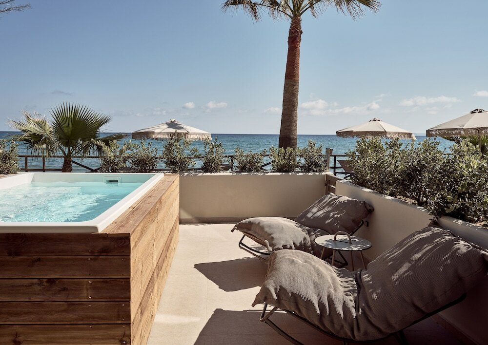 Фото Windmill Bay Aparthotel