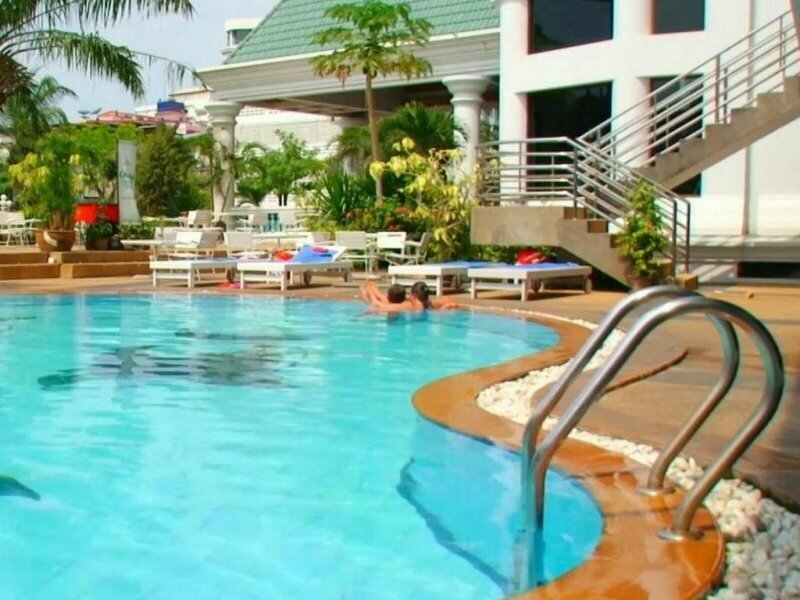 Фото Camelot Hotel Pattaya