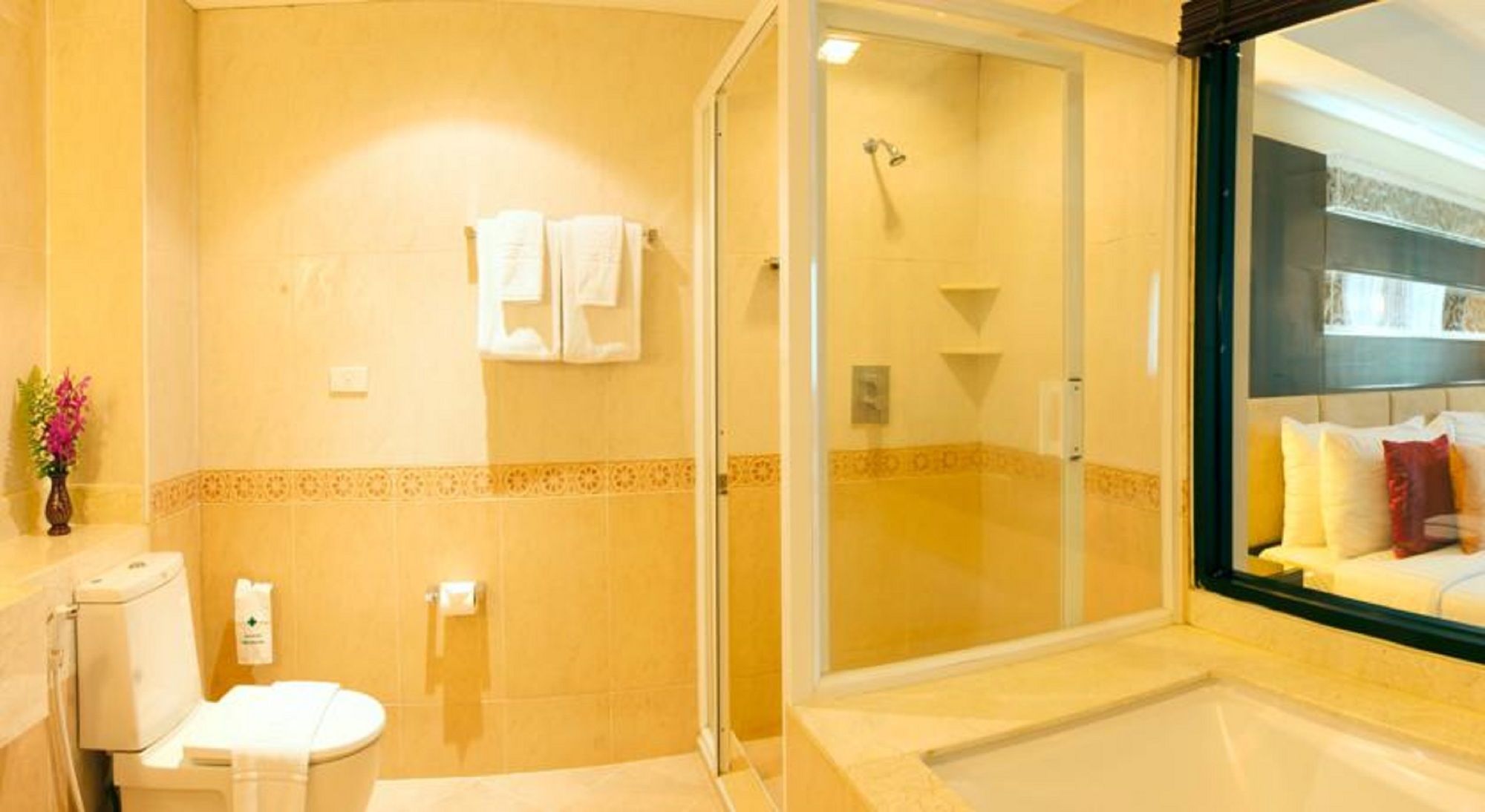 Фото Grace Hotel Bangkok