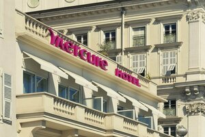 Гостиница Mercure Nice Marché aux Fleurs Hotel
