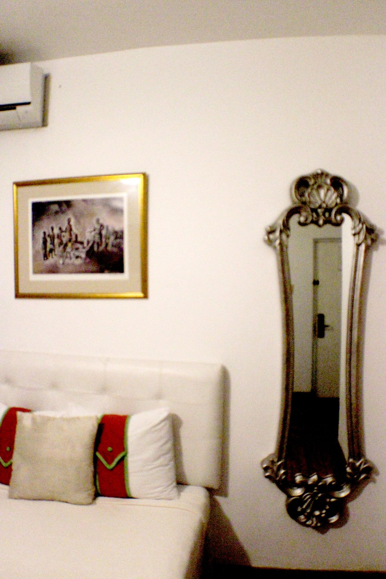 Фото Altamont West Hotel