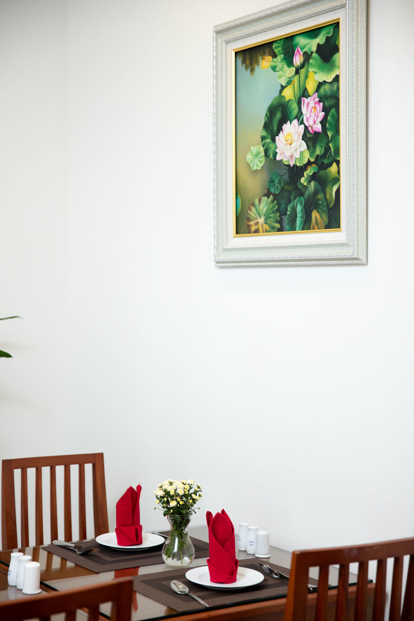 Фото New Vision Palace Hotel