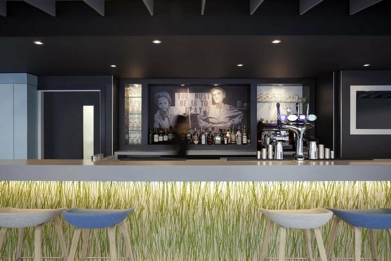 Фото Ibis Brighton City Centre - Station