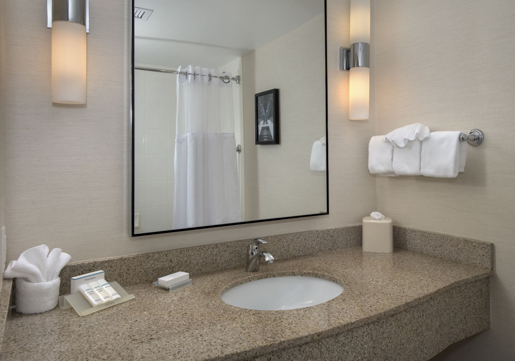 Фото Hilton Garden Inn Albany Medical Center