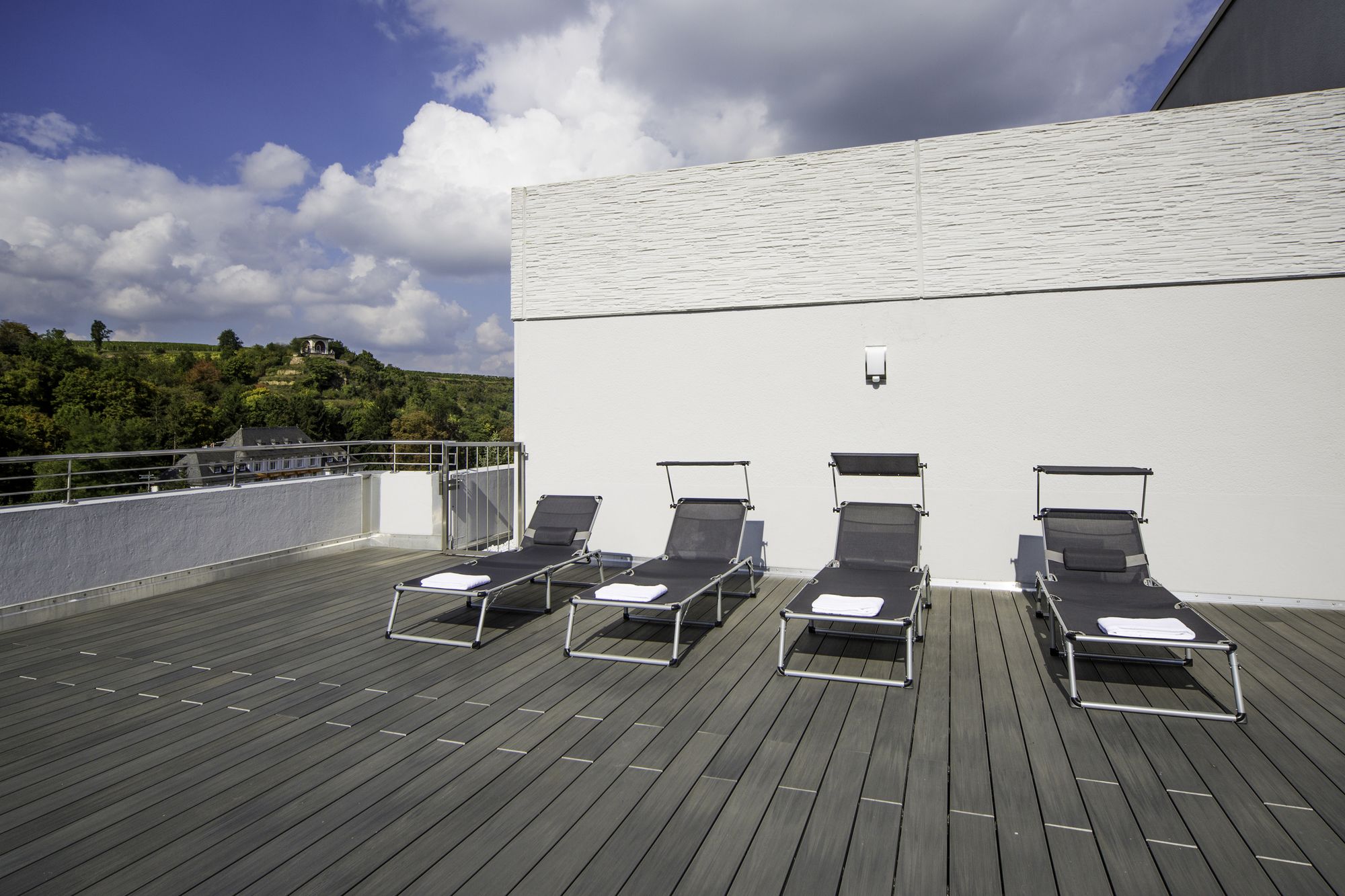 Фото Caravelle Hotel im Park