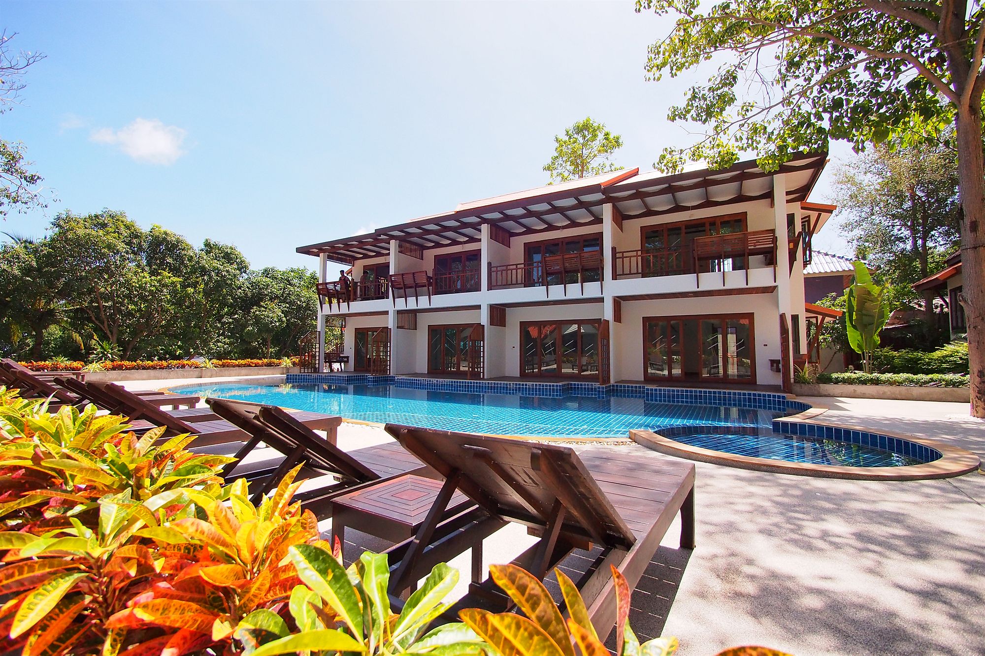 Фото Blue Diamond Resort