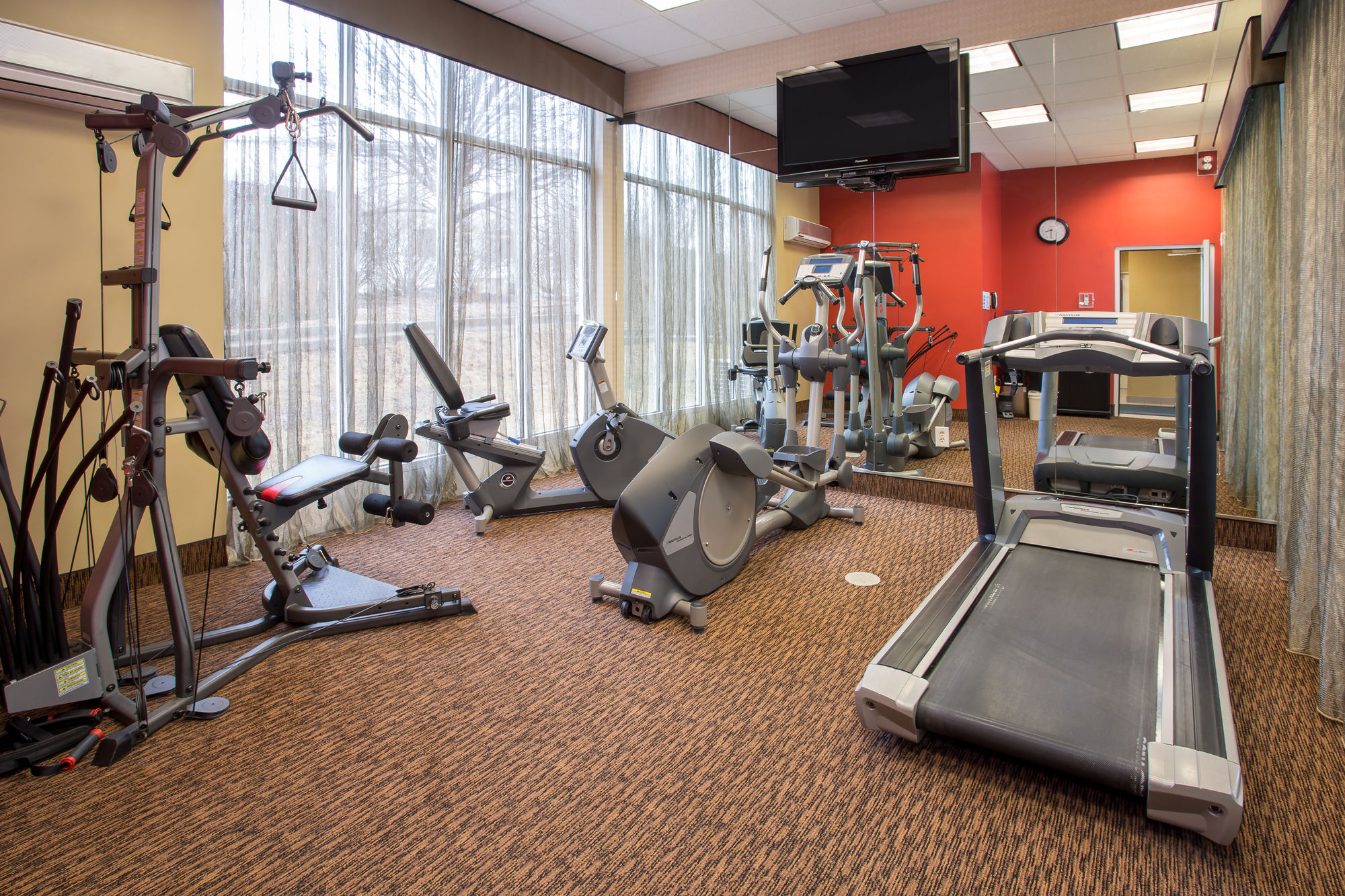 Фото Holiday Inn Express Lexington North-Georgetown, an Ihg Hotel