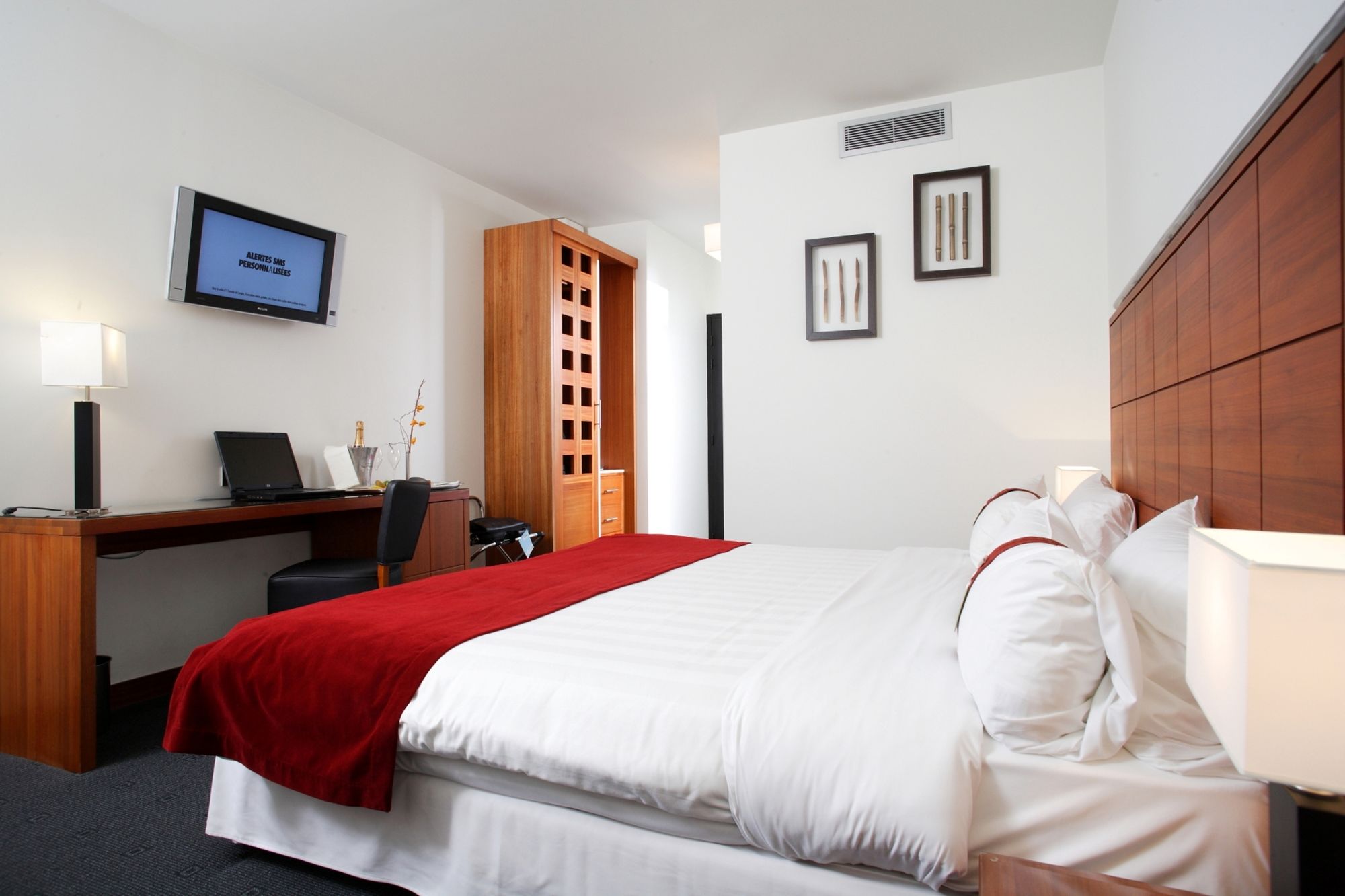 Фото Holiday Inn Bordeaux Sud Pessac by IHG