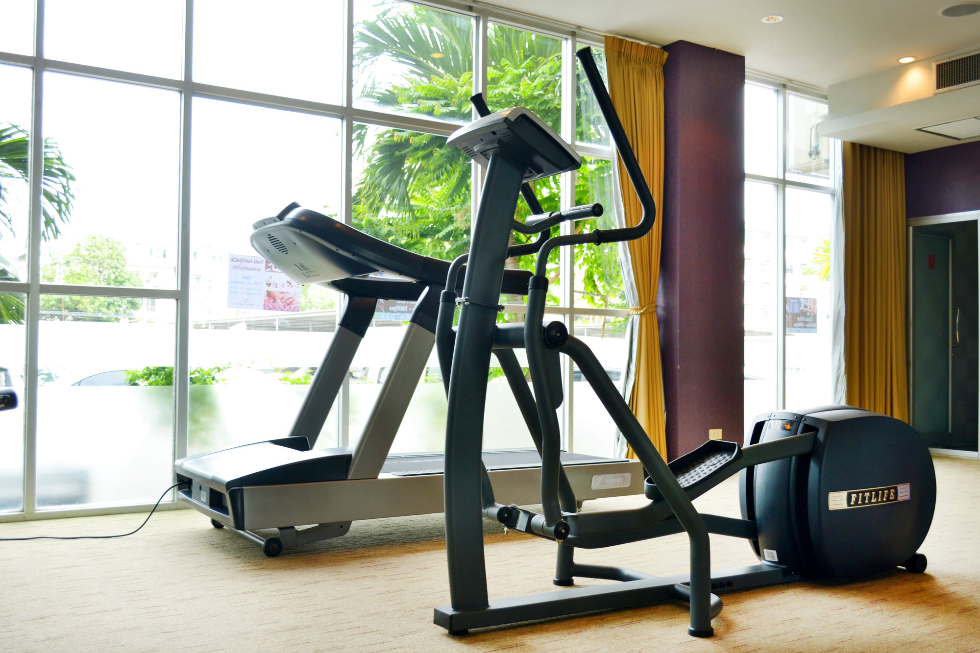 Фото The Color Living Hotel