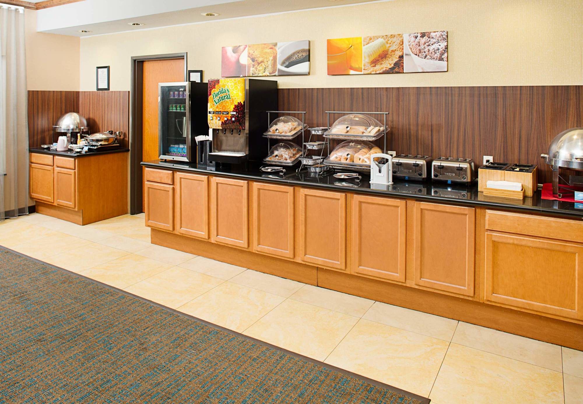 Фото Fairfield Inn & Suites by Marriott San Antonio Seaworld