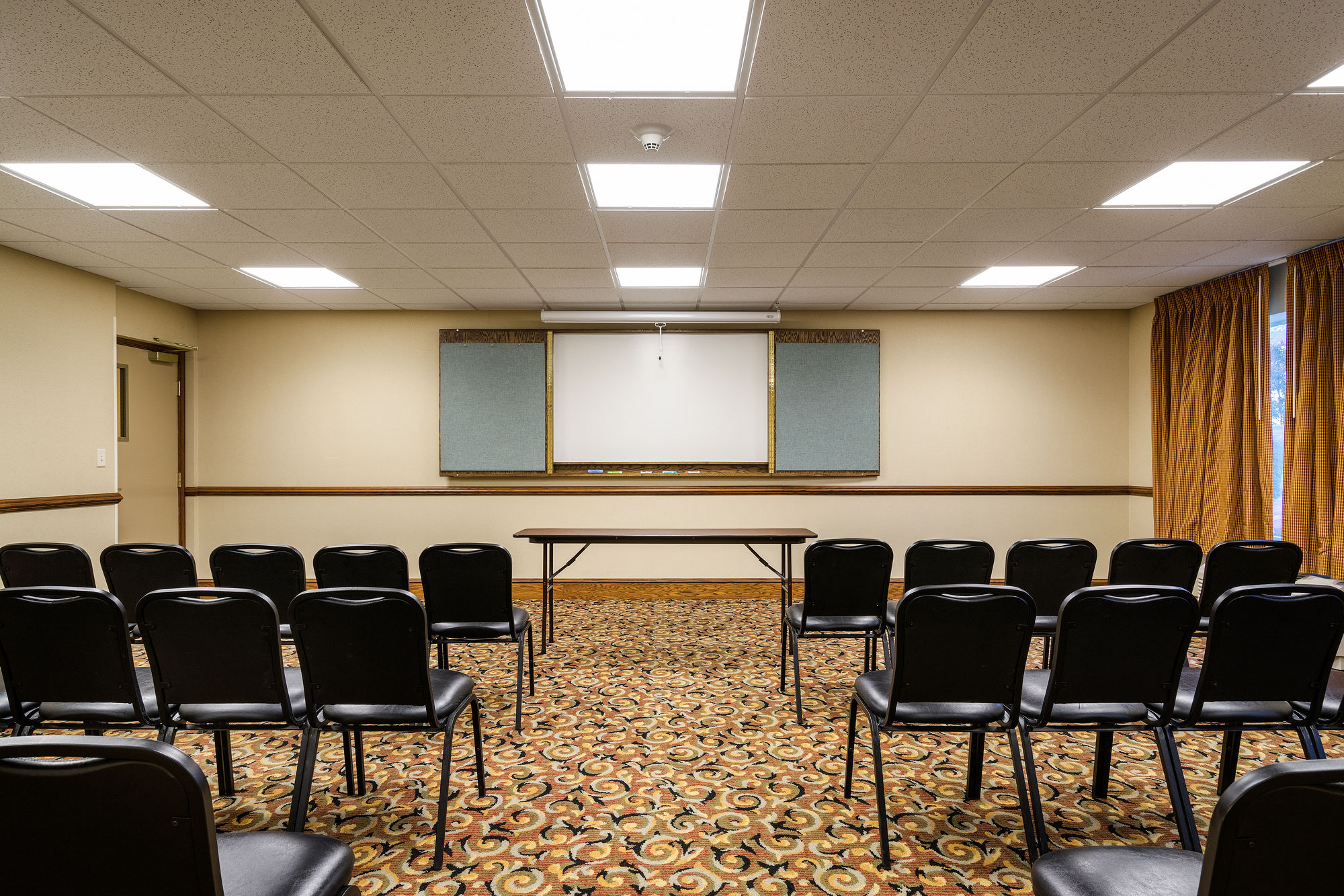 Фото Comfort Inn & Suites