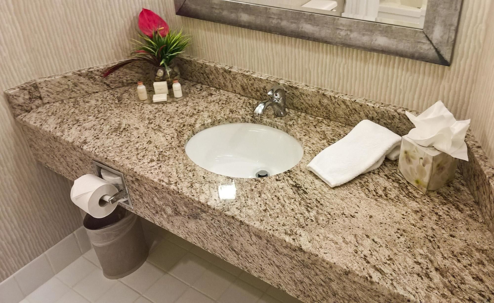 Фото The Water Tower Inn, Bw Premier Collection