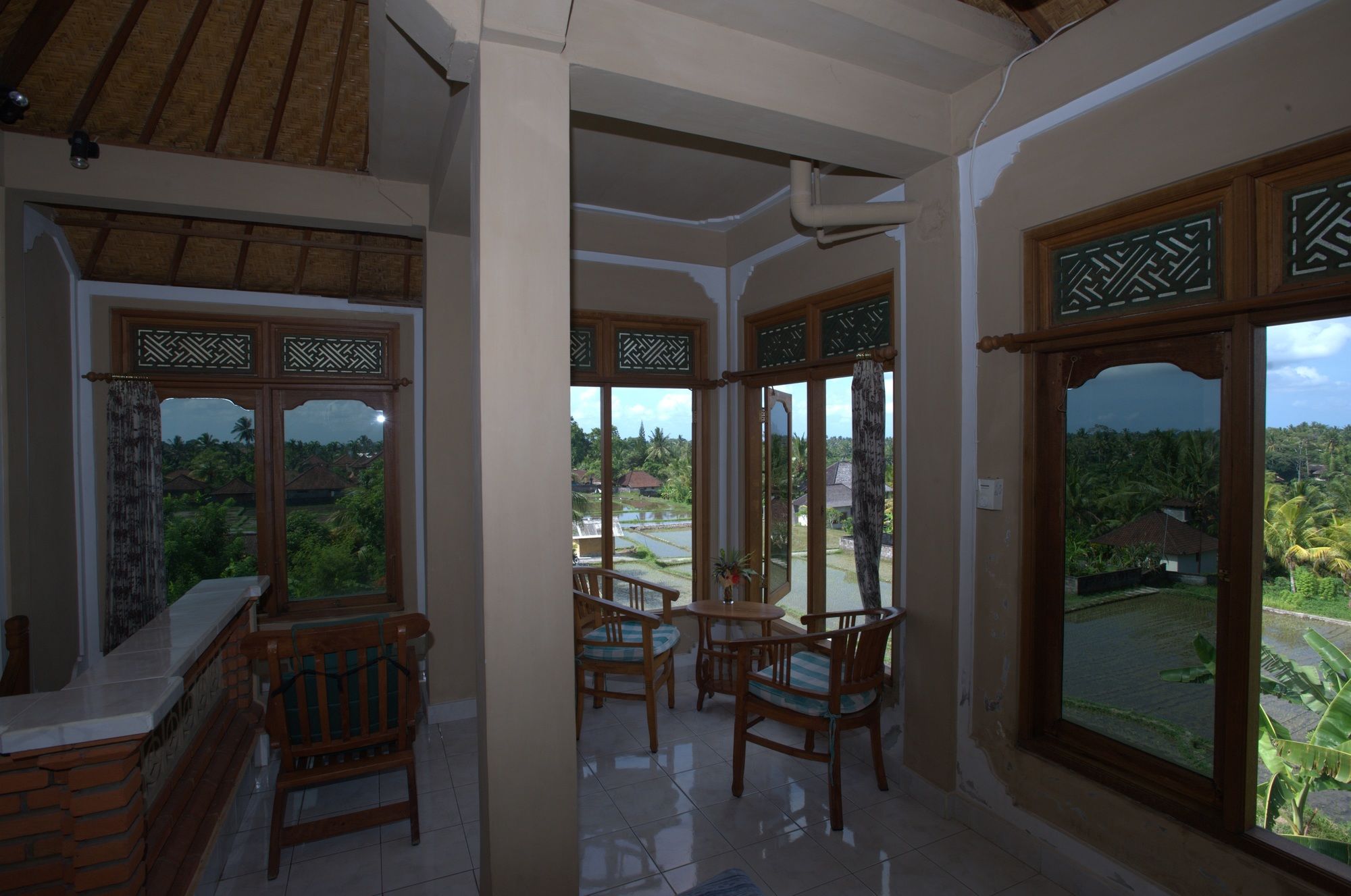 Фото Hibiscus Cottages