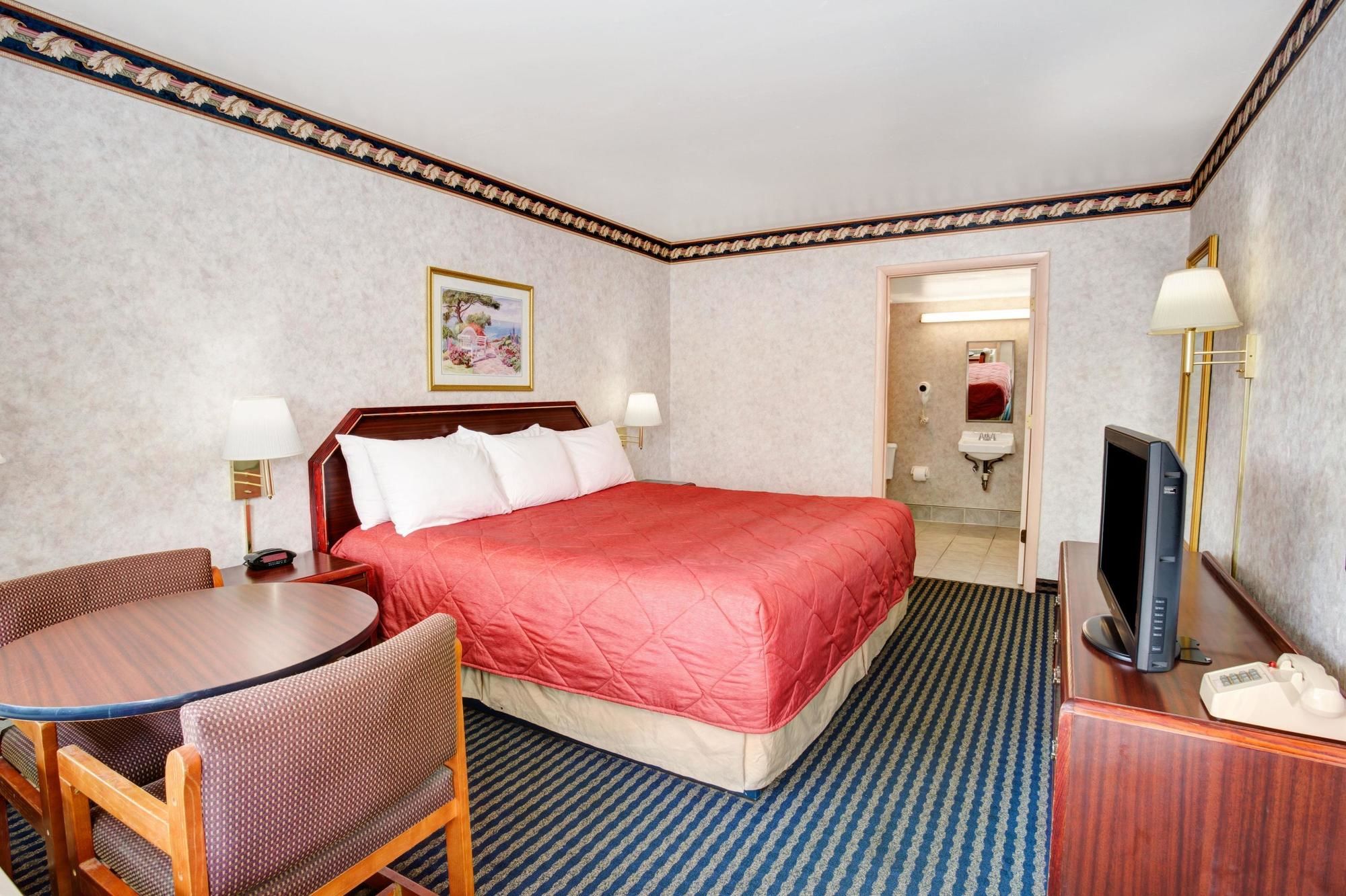 Фото Ramada Limited Cockeysville