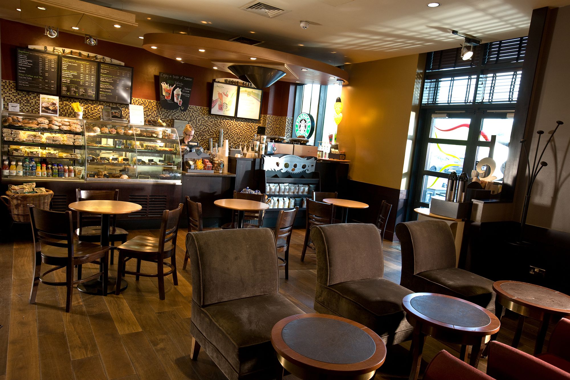 Фото Village Hotel Leeds South