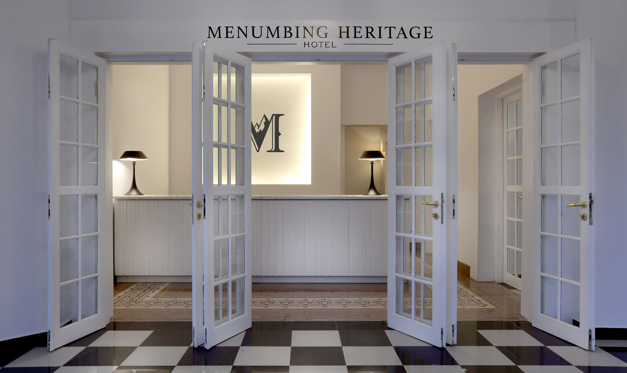Фото Menumbing Heritage Hotel