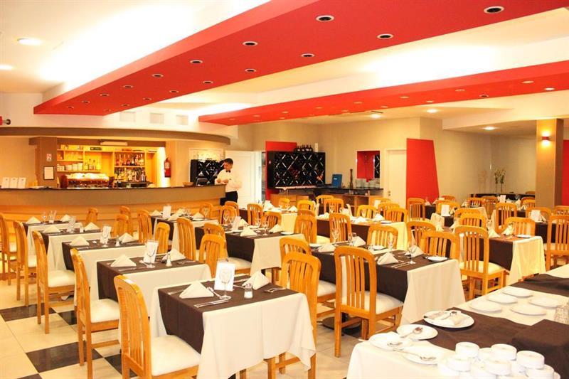 Фото Howard Johnson by Wyndham San Pedro