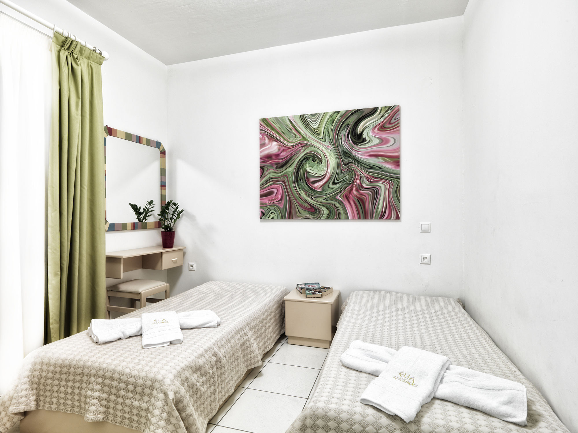 Фото Elia Apartments