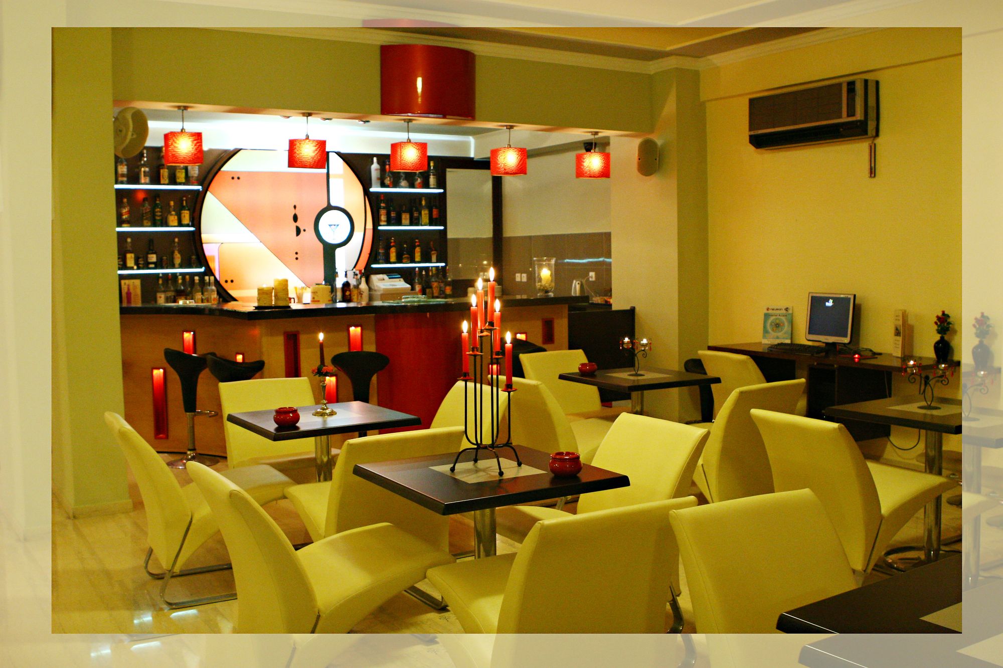 Фото Ionis Art Hotel