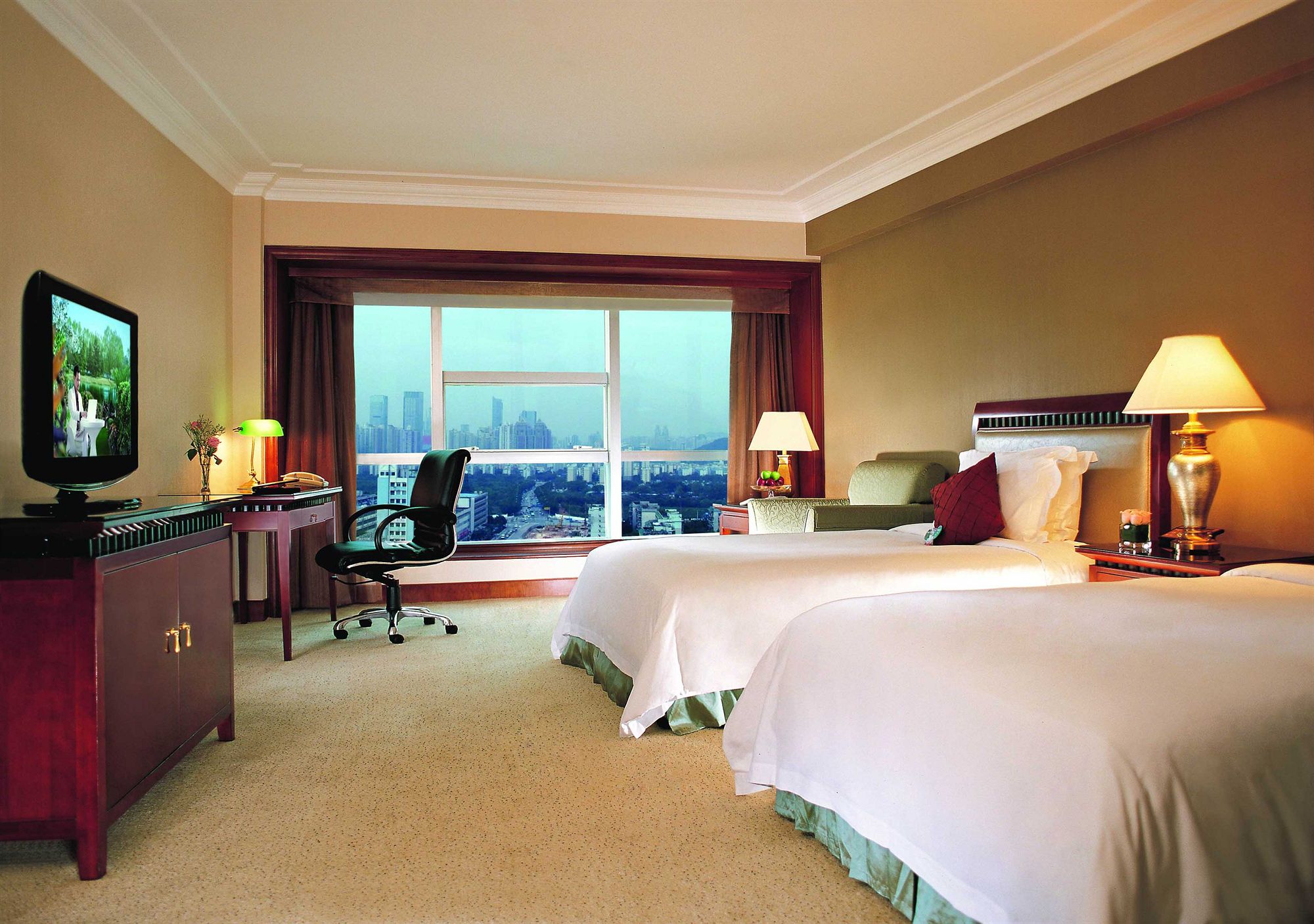 Фото The Pavilion Hotel