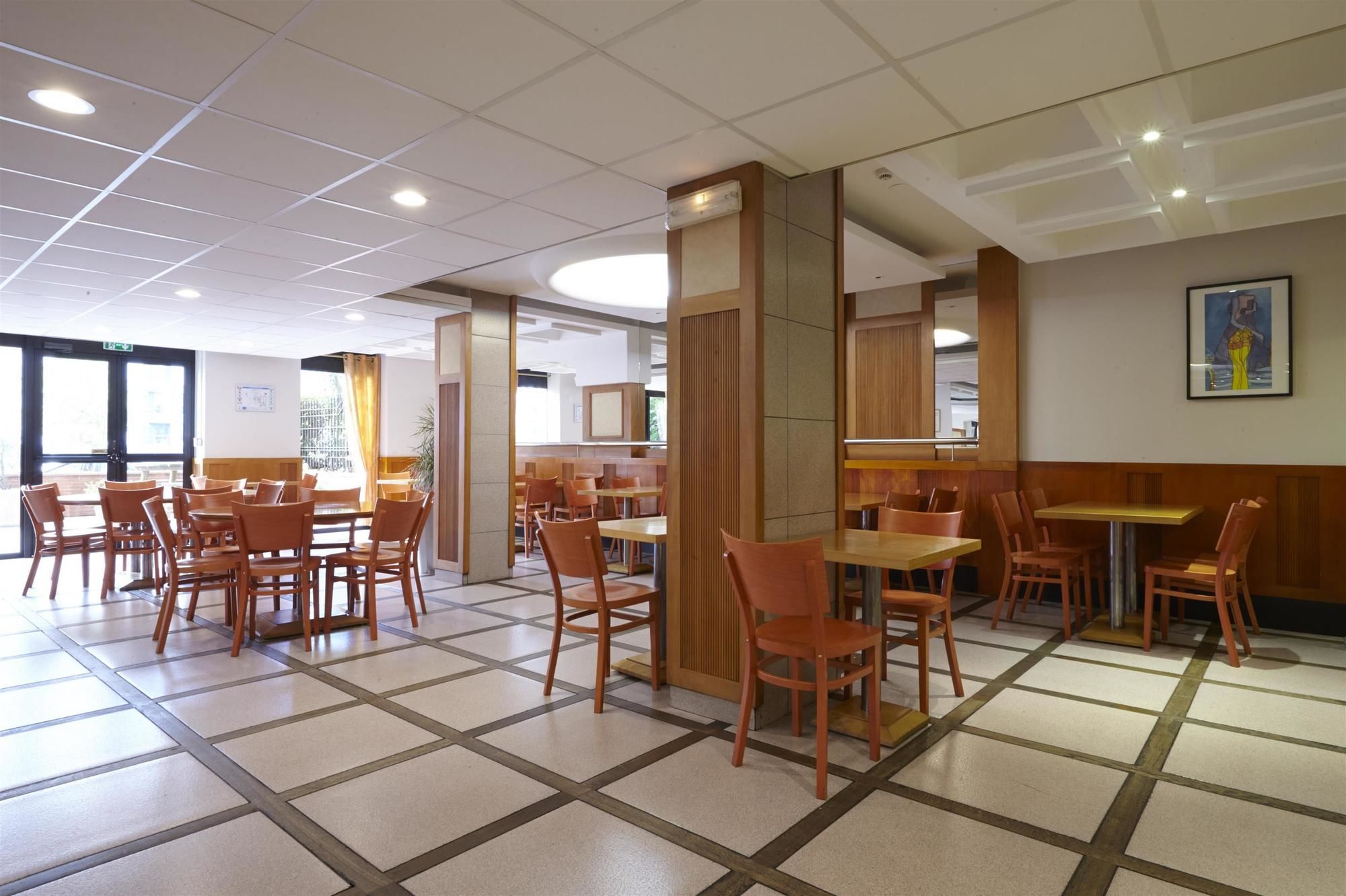 Фото ibis Styles Toulouse Centre Canal du Midi