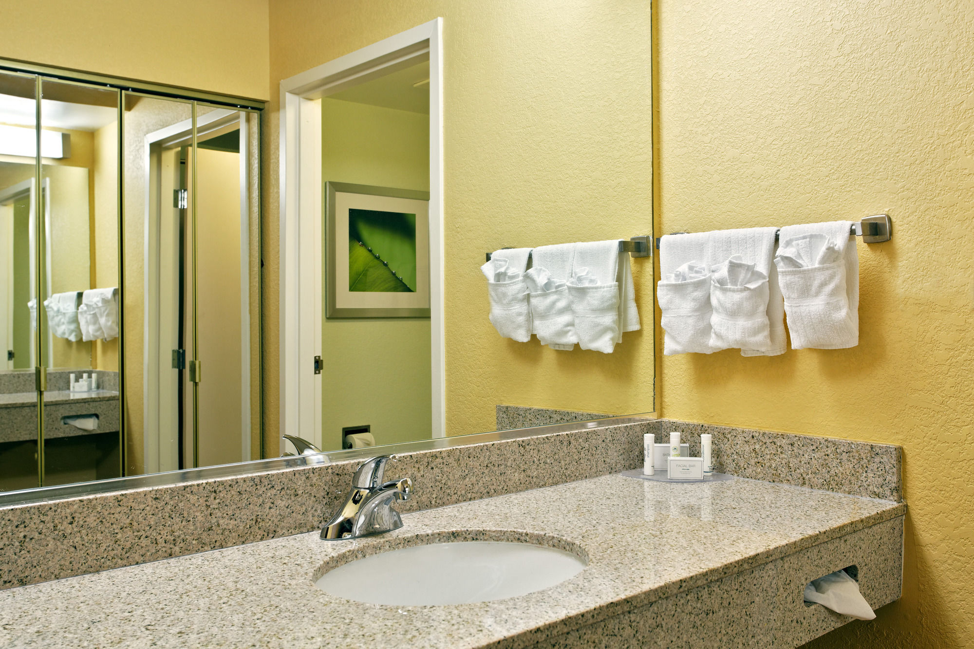 Фото Courtyard by Marriott Orlando Altamonte Springs/Maitland