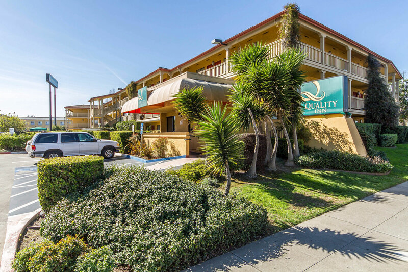 Гостиница Quality Inn Oakland Airport в Окленде
