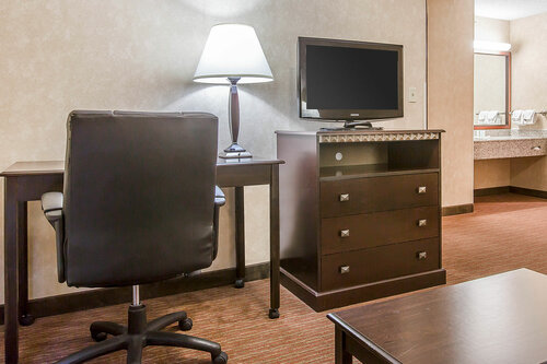 Гостиница Comfort Suites Omaha East-Council Bluffs в Каунсил Блаффс