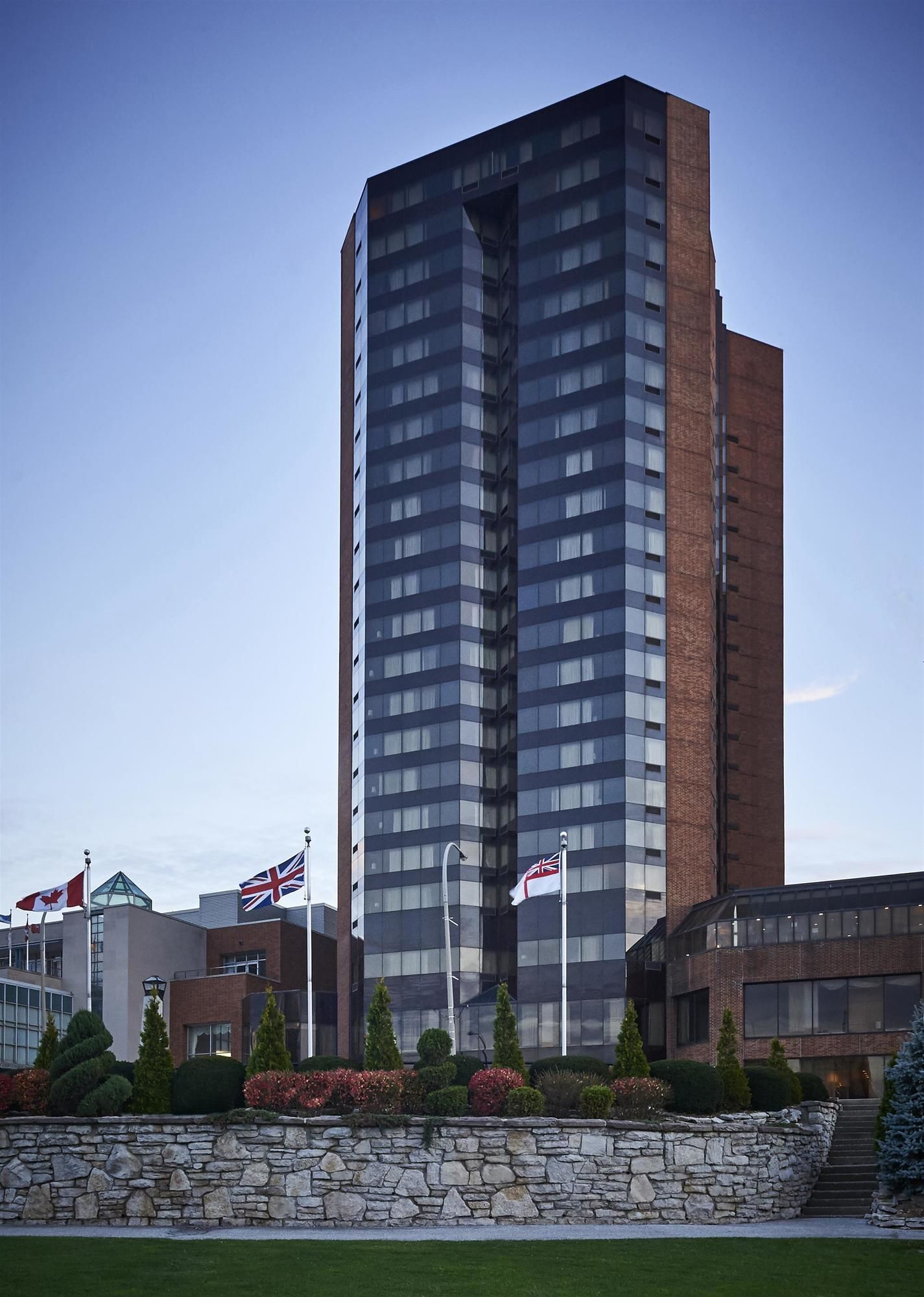 Фото Best Western Plus Waterfront Hotel