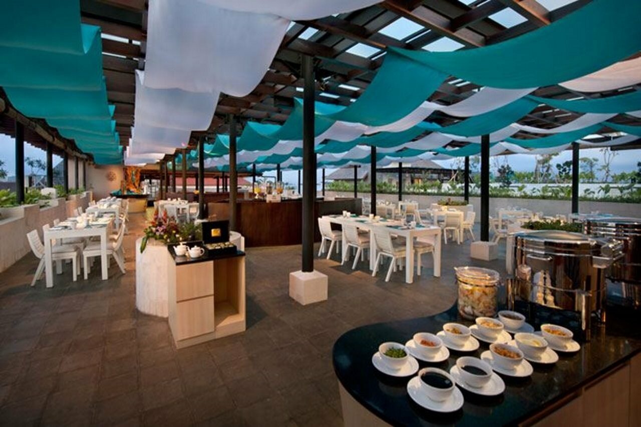 Фото Ramada by Wyndham Bali Sunset Road Kuta